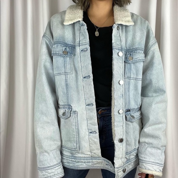 Volcom light wash faux Sherpa lined denim jacket sz men’s m - Picture 6 of 9